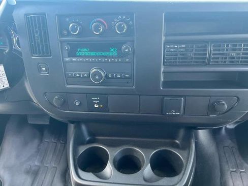 Used 2024 Chevrolet Express 2500 w/ Driver Convenience Package RWD image 18
