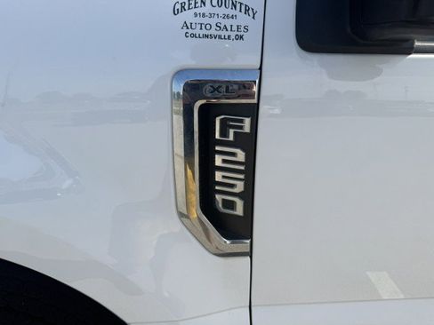 Used 2019 Ford F250 XL w/ Power Equipment Group image 18