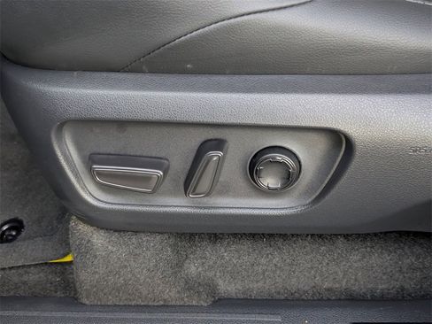 Certified 2025 Toyota 4Runner TRD Off-Road Premium image 21