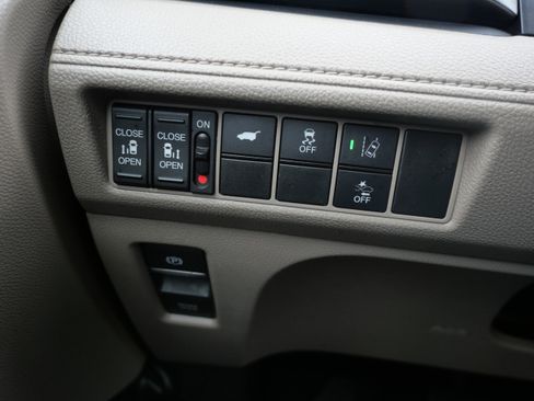 Used 2018 Honda Odyssey EX-L image 26