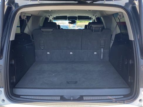 Used 2019 Chevrolet Suburban LT AWD/4WD image 23