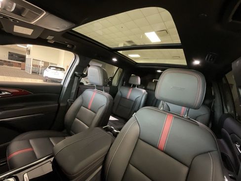 Used 2024 Chevrolet Traverse RS w/ LPO, Floor Liner Package image 10