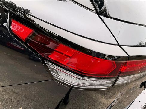 New 2026 Volkswagen Tiguan SE R-Line image 14