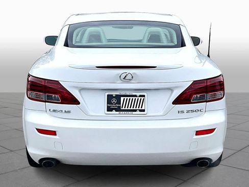 Used 2010 Lexus IS 250C image 4