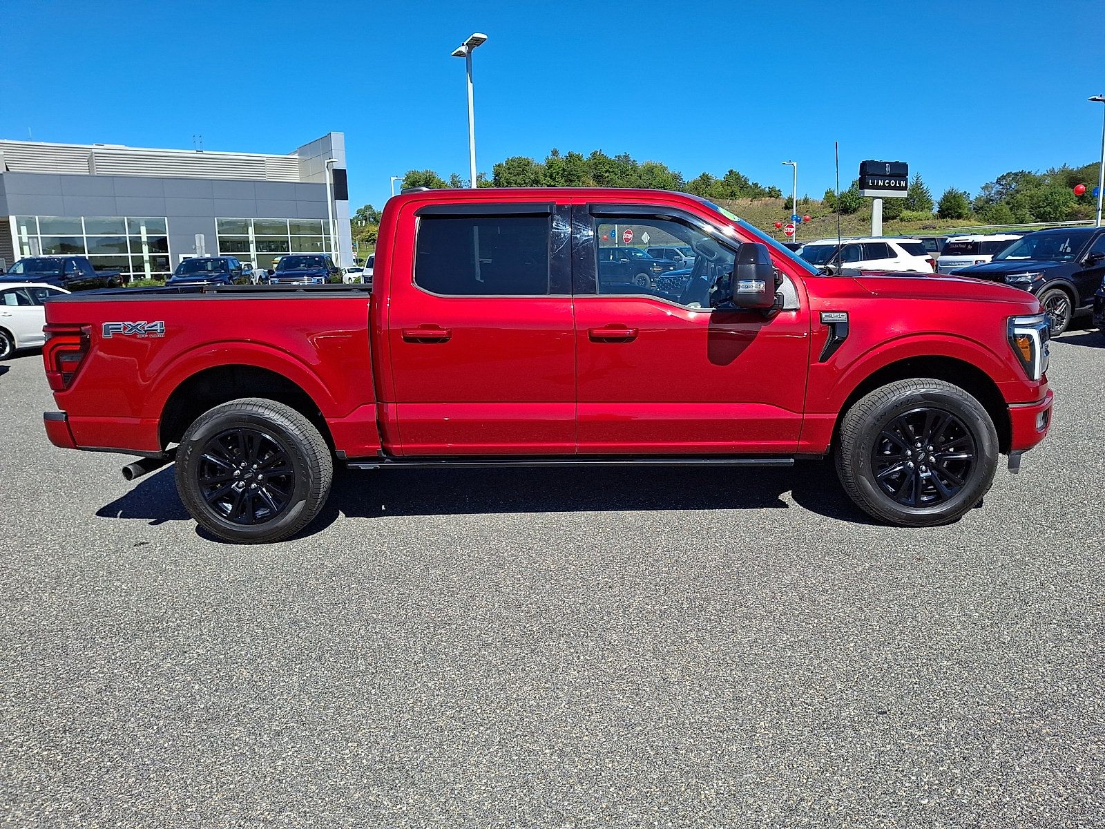 Certified 2024 Ford F150 Platinum w/ FX4 Off-Road Package AWD/4WD image 8