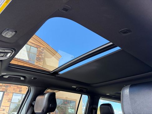 Used 2024 Jeep Wagoneer Series II image 28