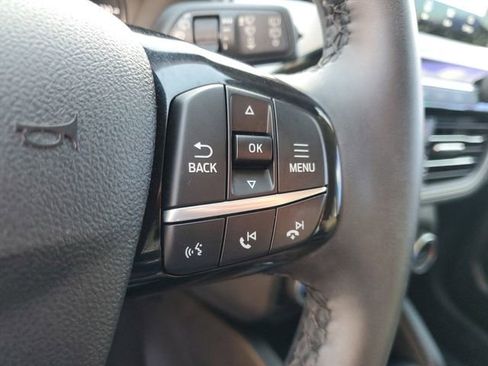 Certified 2022 Ford Escape SE w/ SE Sport Appearance Package image 23