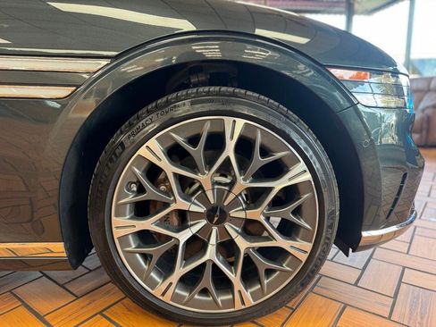 Used 2024 Genesis G90 3.5T AWD/4WD image 14