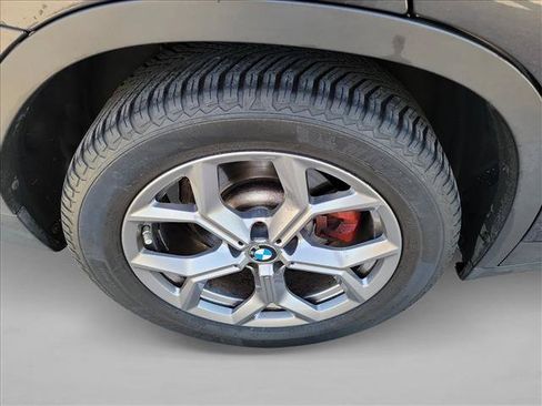 Used 2021 BMW X3 sDrive30i w/ Premium Package RWD image 11
