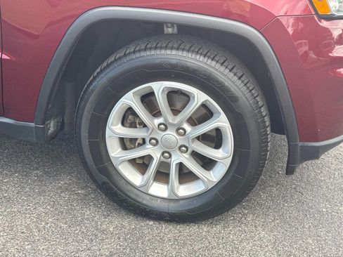 Used 2022 Jeep Grand Cherokee Laredo E RWD image 14