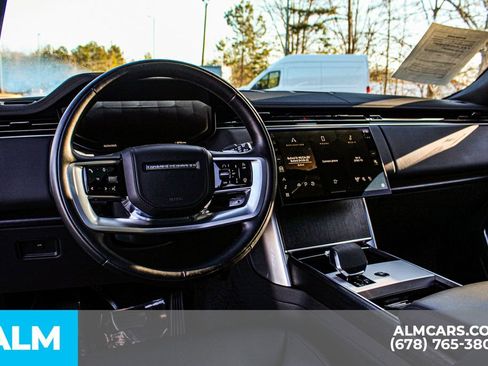 Used 2024 Land Rover Range Rover SE image 27