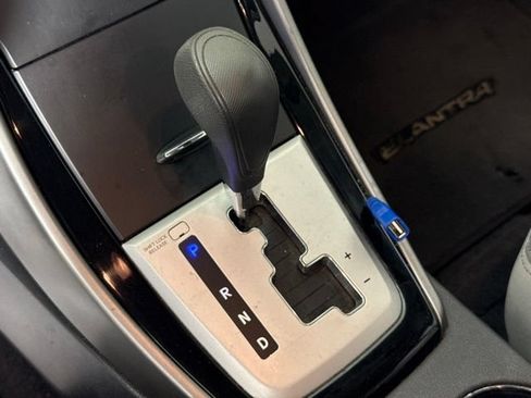 Used 2011 Hyundai Elantra GLS w/ Preferred Equipment Pkg 3 FWD image 23