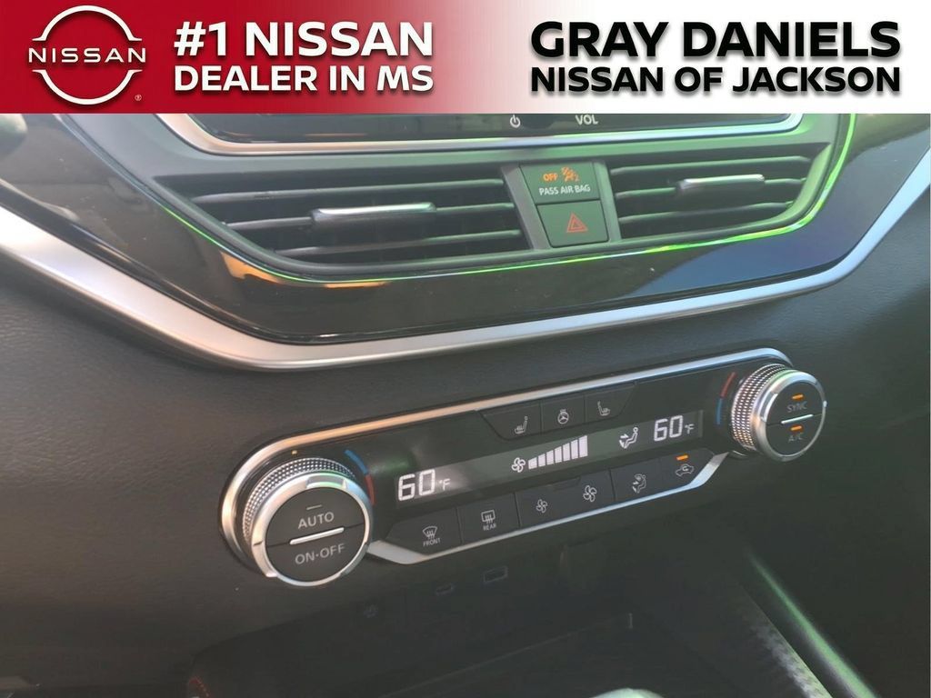 Certified 2026 Nissan Altima 2.5 SR w/ SR Premium Package FWD image 18