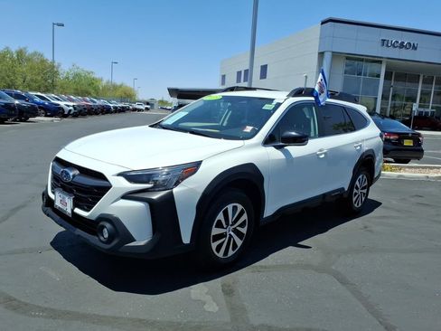Used 2023 Subaru Outback Premium AWD/4WD image 7