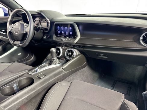 Used 2019 Chevrolet Camaro LT w/ RS Package image 29