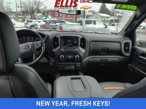 Used 2021 GMC Sierra 2500 AT4 w/ AT4 Preferred Package image 12