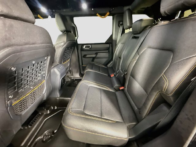 Used 2024 Ford Bronco Badlands w/ Sasquatch Package AWD/4WD image 22