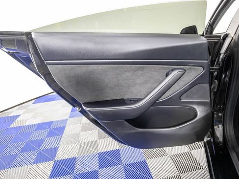 Used 2021 Tesla Model 3 Performance image 13