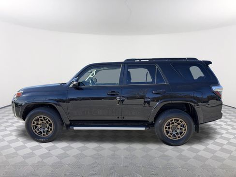Used 2023 Toyota 4Runner 40th Anniversary SE image 9