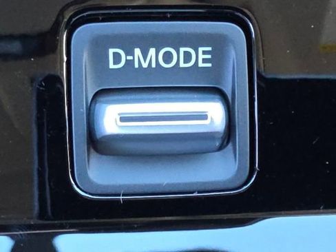 New 2026 Nissan Murano SL image 14