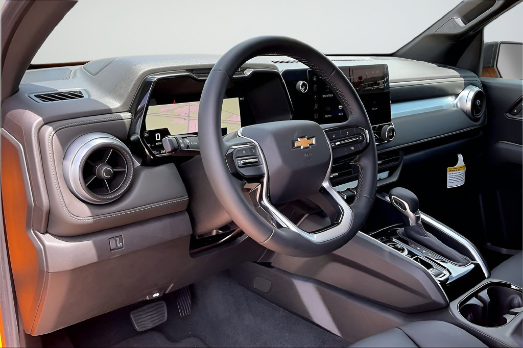 New 2025 Chevrolet Colorado LT AWD/4WD image 7