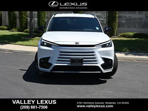 New 2026 Lexus TX 500h AWD image 2