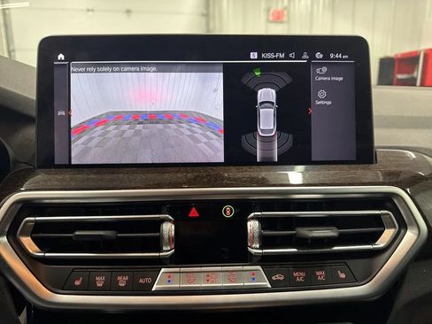 Used 2025 BMW X4 xDrive30i AWD/4WD image 20