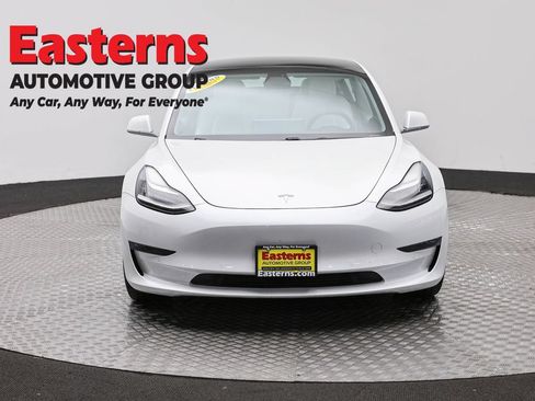 Used 2019 Tesla Model 3 Performance AWD/4WD image 2