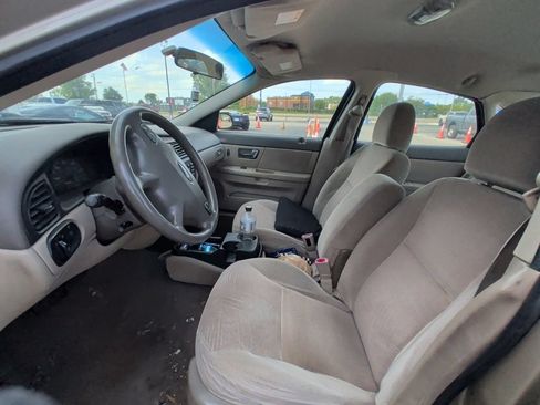 Used 2001 Ford Taurus SES FWD image 6