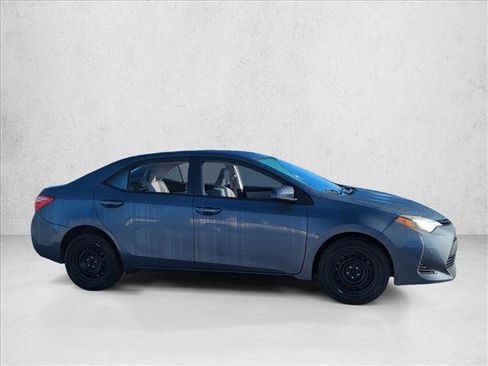 Used 2019 Toyota Corolla LE image 5