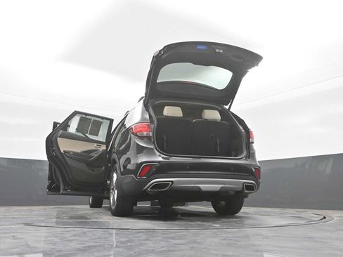 Used 2018 Hyundai Santa Fe Limited AWD/4WD image 42