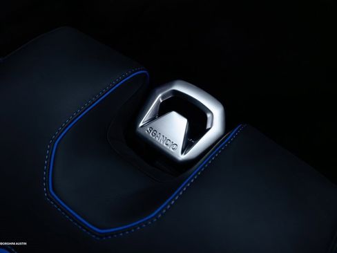 Used 2021 Lamborghini Huracan EVO image 45