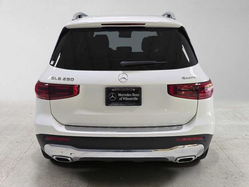 Certified 2026 Mercedes-Benz GLB 250 4MATIC image 4