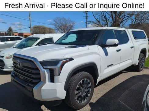 Used 2022 Toyota Tundra Limited image 2
