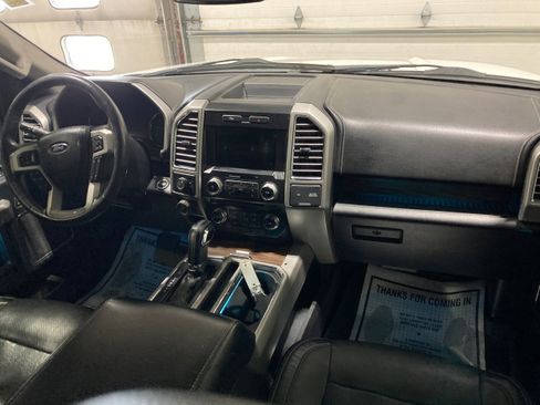 Used 2016 Ford F150 Lariat w/ Equipment Group 502A Luxury AWD/4WD image 12