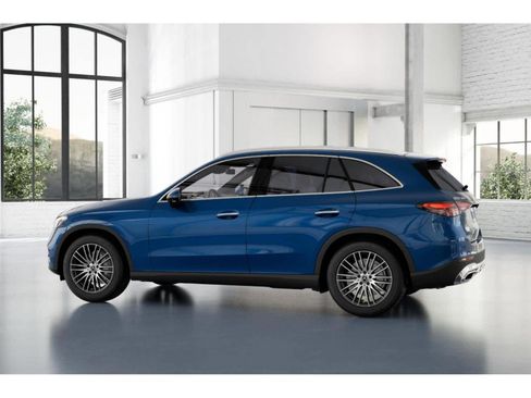 Certified 2026 Mercedes-Benz GLC 300 image 31