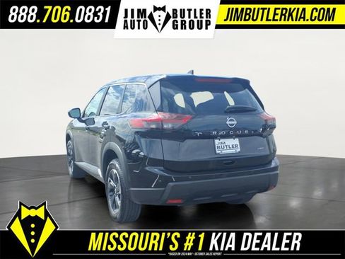 Used 2025 Nissan Rogue SV image 5