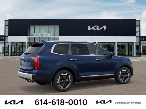 New 2025 Kia Telluride S image 9