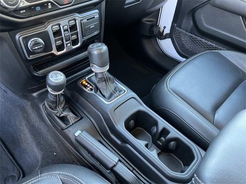 Used 2023 Jeep Wrangler Unlimited Sahara w/ Cold Weather Group image 29