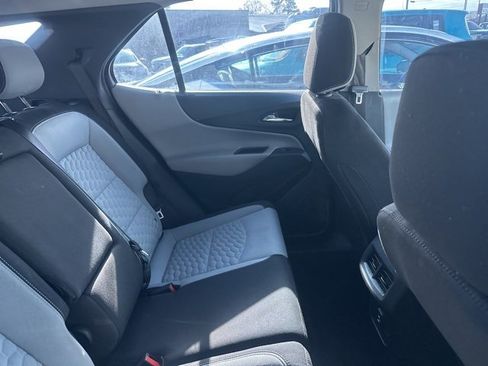 Used 2020 Chevrolet Equinox LS image 15