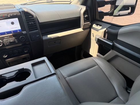 Used 2022 Ford F250 XL w/ STX Appearance Package AWD/4WD image 28