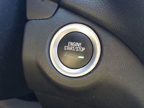 Used 2020 Chevrolet Equinox LT image 27