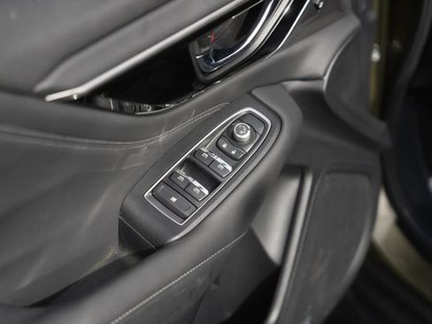 Used 2021 Subaru Outback Limited image 29