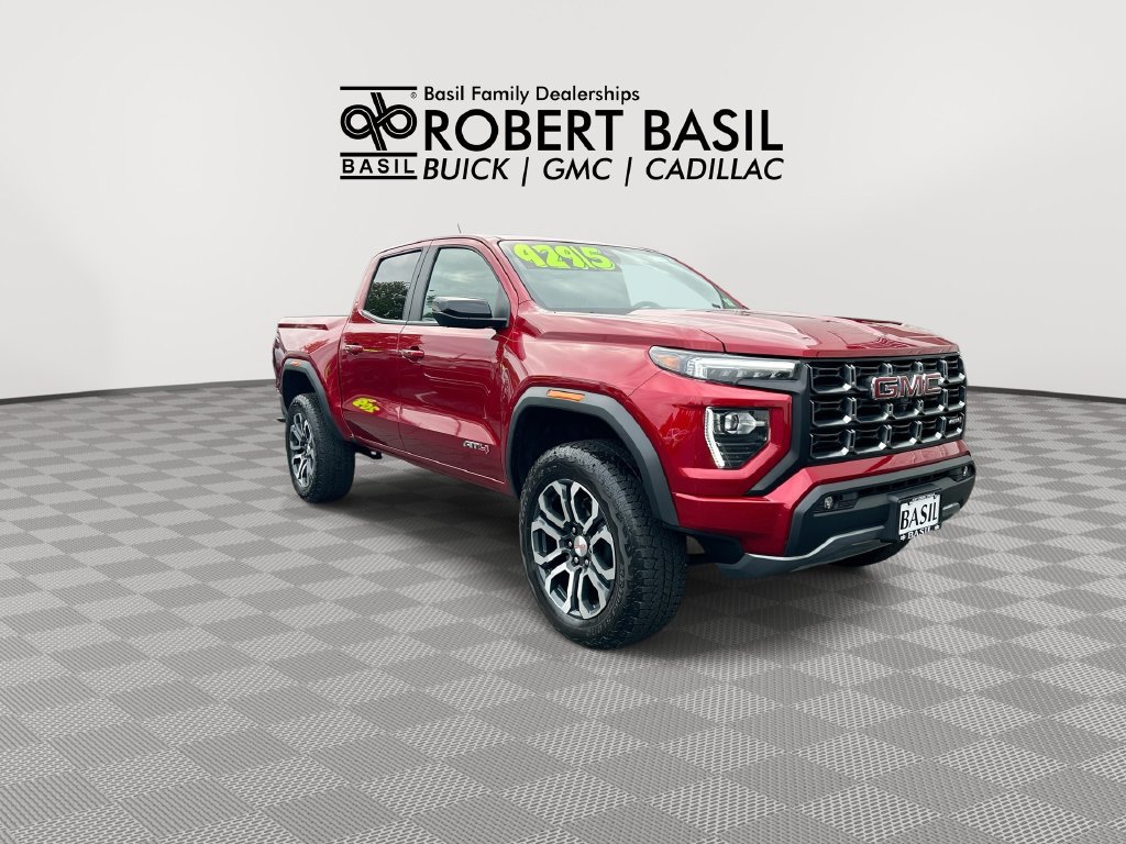 Used 2024 GMC Canyon AT4 w/ Technology Package AWD/4WD image 2