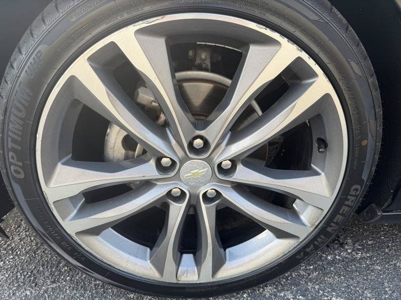 Used 2021 Chevrolet Malibu LT FWD image 27