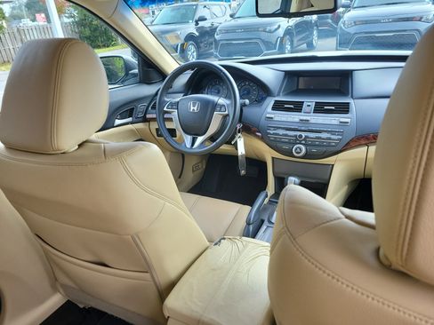 Used 2012 Honda Crosstour EX-L image 12