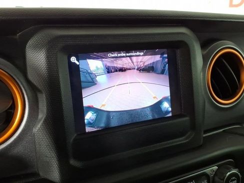 Used 2021 Jeep Gladiator Mojave w/ LED Lighting Group image 27