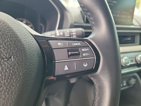 Used 2025 Honda Pilot EX-L image 23