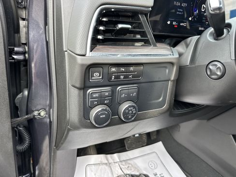 Certified 2025 Chevrolet Suburban Premier image 15