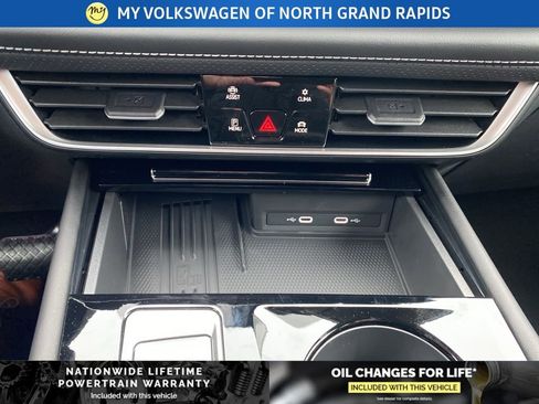 New 2026 Volkswagen Atlas SE image 15